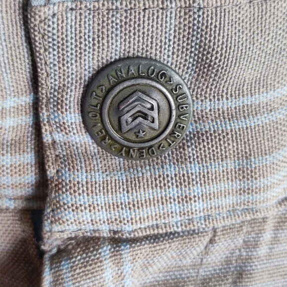 Analog skater shorts men's size 34 cream with light blue plaid pattern - Picture 8 of 14